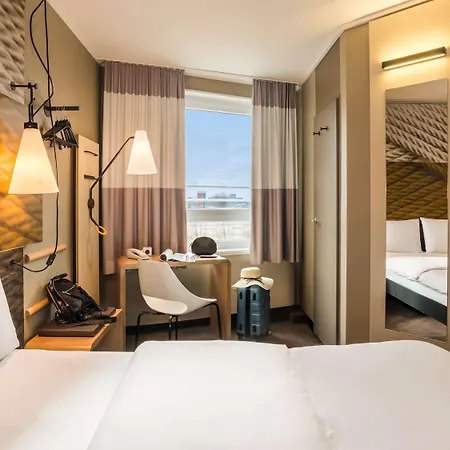 Hotel Ibis Hauptbahnhof 3*