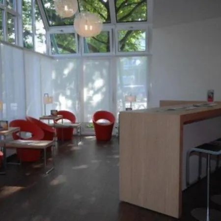 Hotel Ibis Hauptbahnhof 3*