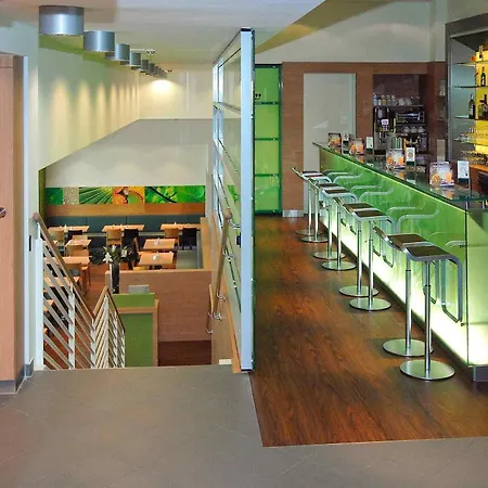 Ibis Hauptbahnhof 3* Heidelberg