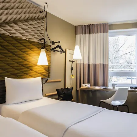 Hotel Ibis Hauptbahnhof 3*