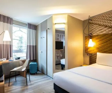 Ibis Hauptbahnhof 3*