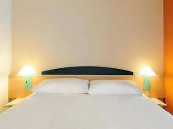 Ibis Hauptbahnhof 3*