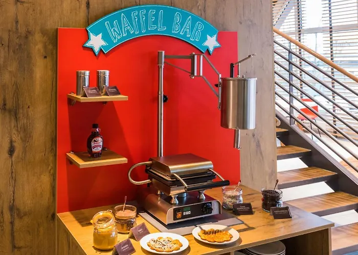 Ibis Hauptbahnhof Hotel 3*