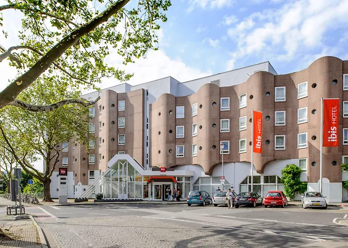 Hotel Ibis Hauptbahnhof 3*