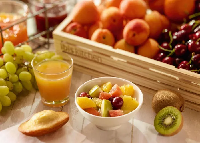 Ibis Hauptbahnhof Hotel 3*